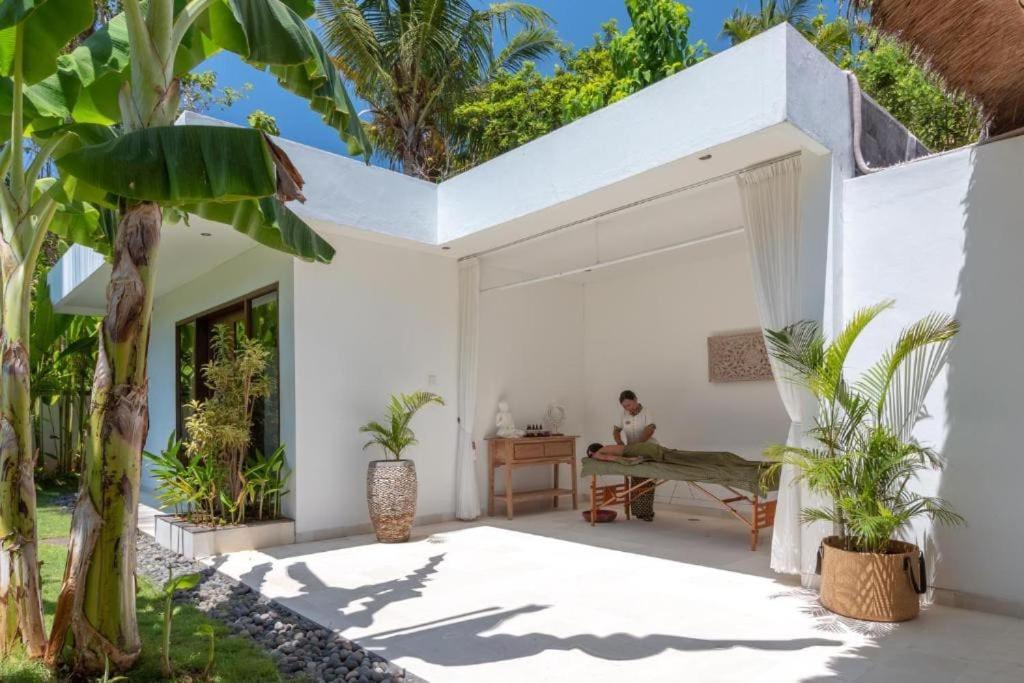Villa Hidden Pearl, With Private Cook And Pool Карангасем Экстерьер фото